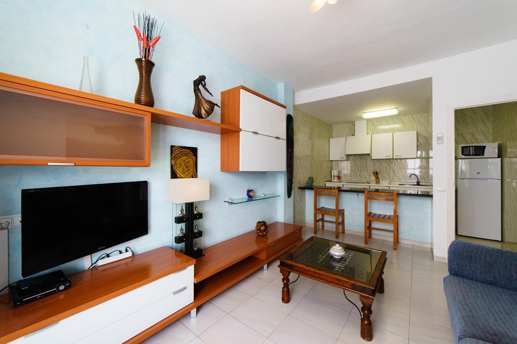 Apartamentos Cel Blau Santa Eulalia del Río Exterior foto